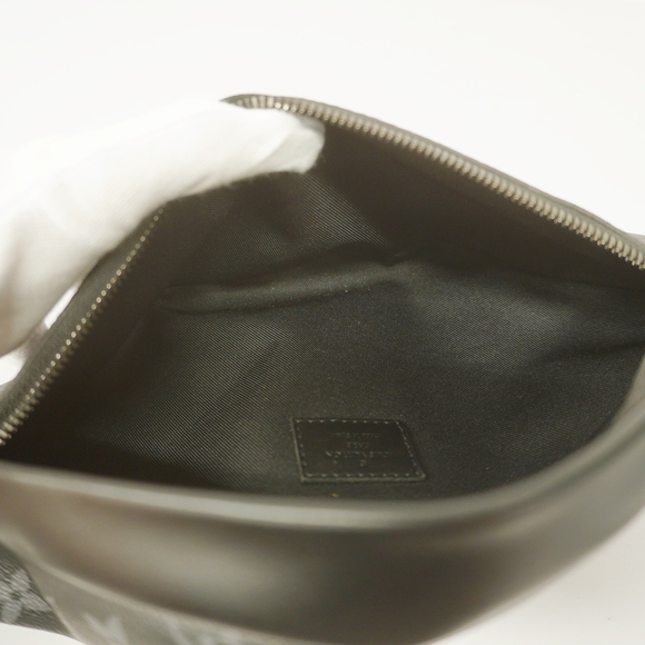 Louis Vuitton Bum Bag Eclipse Discovery Body Bag - Picture 4 of 5